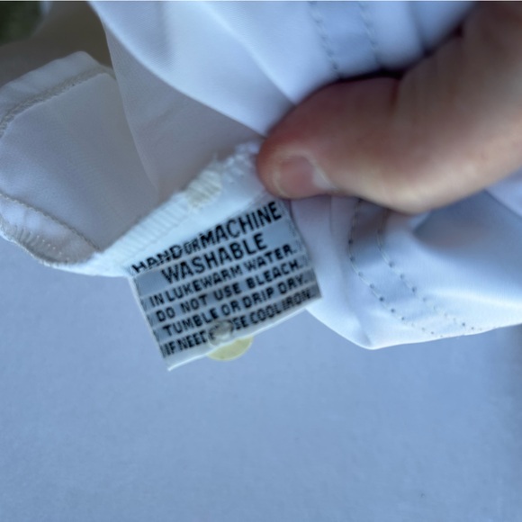 Vintage  Lilli Ann Adolph Schuman Women's White blouse has yellowing spotss - Picture 5 of 14